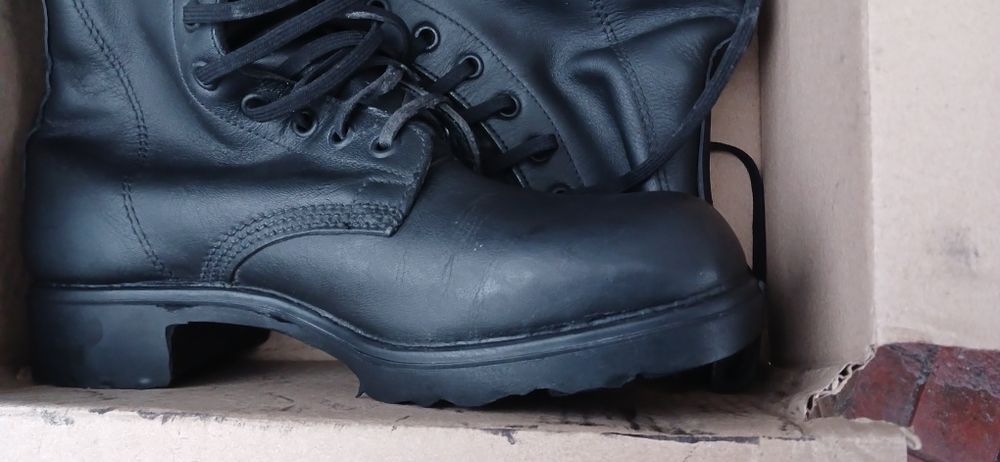 Кожанные берцы.42 размер.