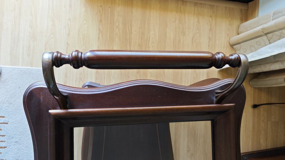 Carrinho de sala em madeira mogno