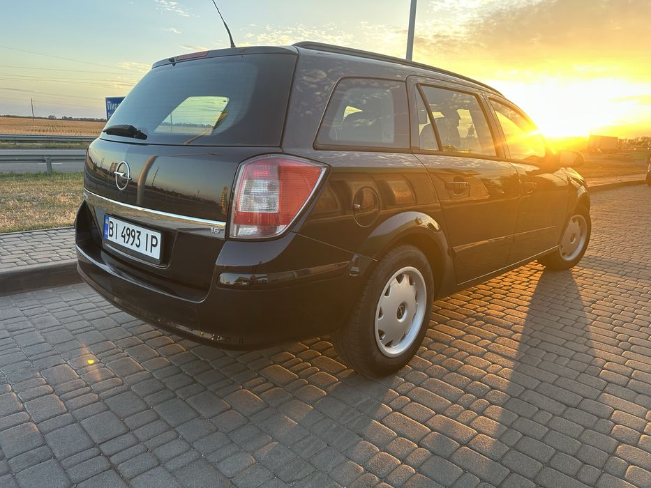 Свіжопригнаний автомобіль …