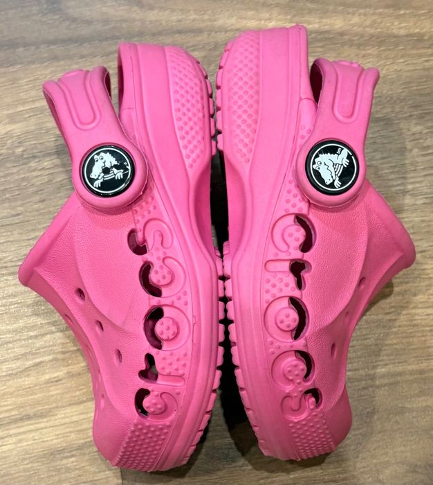 Crocs como novos