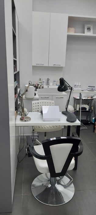 Бізнес. Діючого  салону  краси (25 м²)
