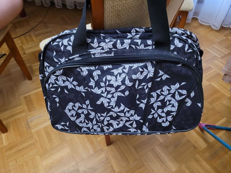 mała torba podróżna