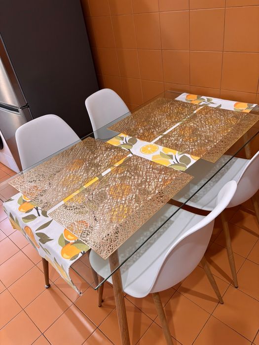Mesa de vidro para cozinha/sala /mesa de refeiçoes