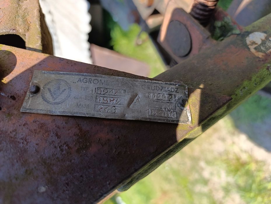 Продам 2-корпусний плуг б/у