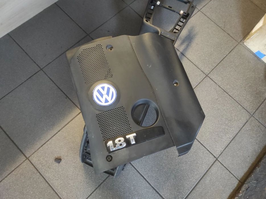 OSŁONA POKRYWA DEKIEL SILNIKA 1.8T VW PASSAT B5 FL 058 WYSYŁKA !!!!