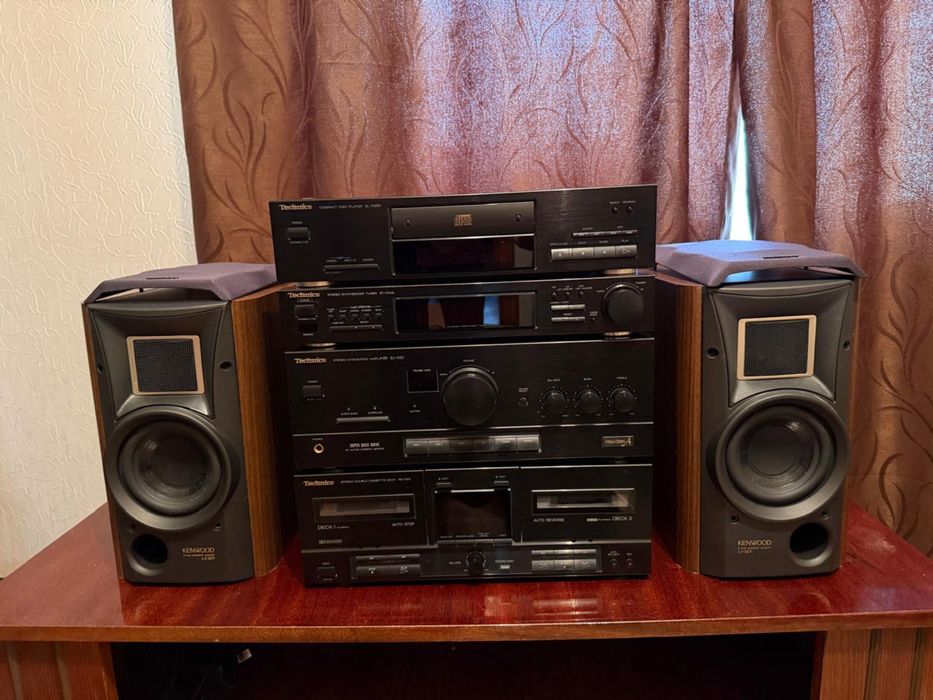 Стойка Technics.