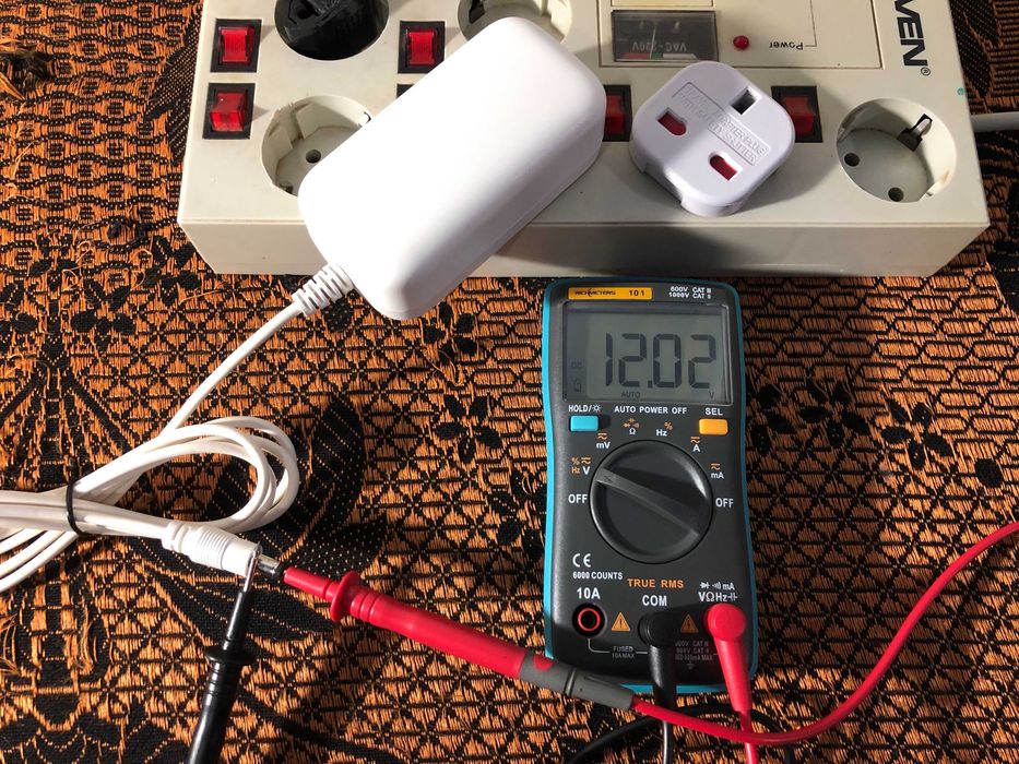 Блок питания 12В 2.5А (DC 12v 2.5a) штекер 5.5 x 2.5 мм