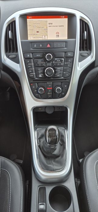 Opel Astra Sports Tourer 1.6CDTi NACIONAL de 2015