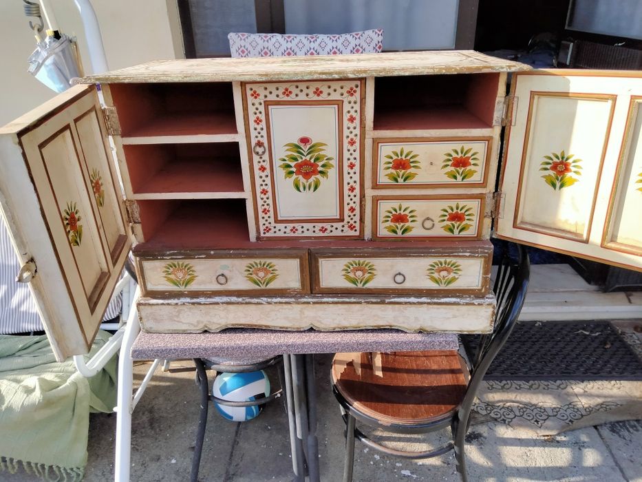 Móvel antigo pintura manual