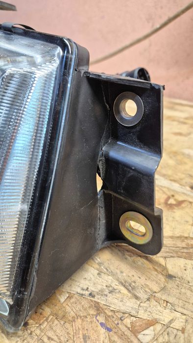 Ótica/Farol Direito ORIGINAL HYUNDAY PONY 1975 até 1994 ref92102.24360