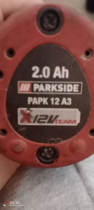 Tenho 1 bateria de 12v 2ah a funcionar a 100%