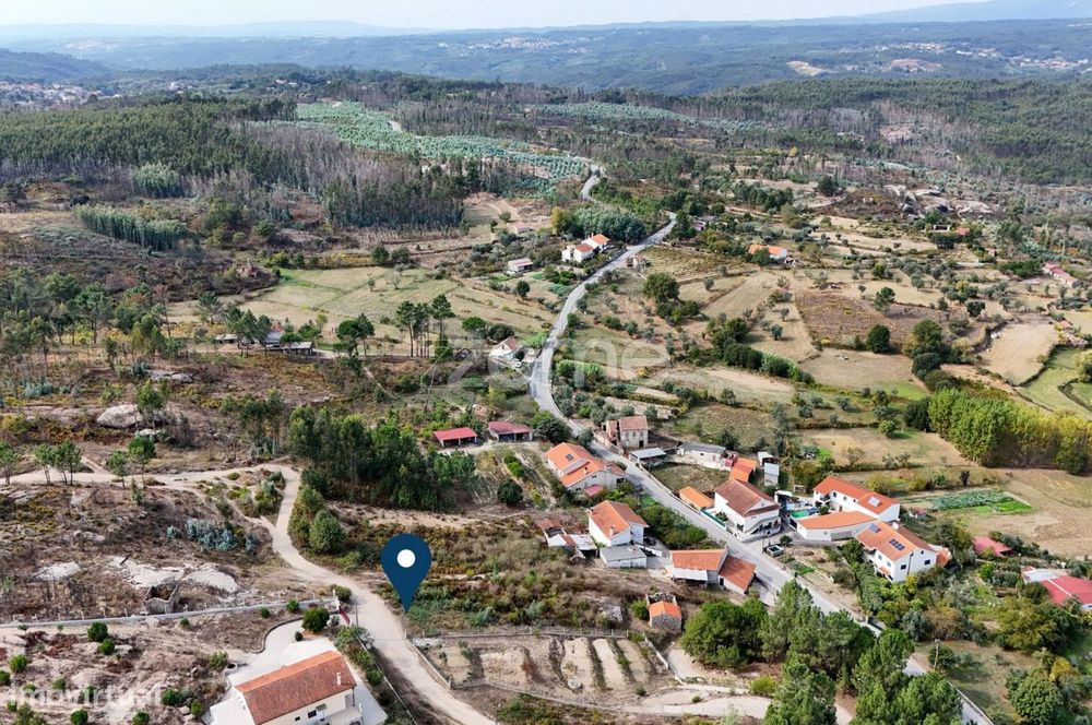 Terreno | 1400m2 | Carregal do Sal