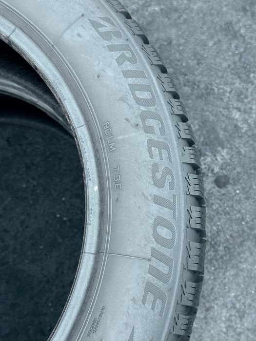 215 55 17 Bridgestone Blizzak LM001 90% 2025 Шини Зима