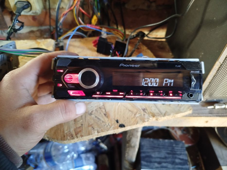 Оригінальна Автомагнітола