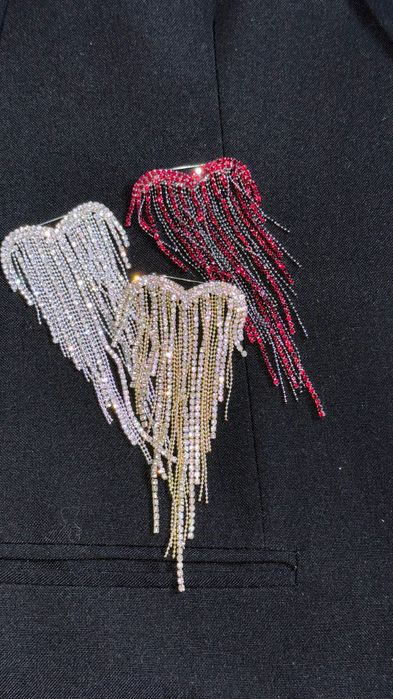 Брошки серце в каміннях різні кольори