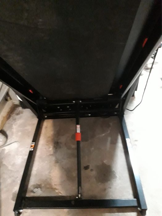 Electric treadmill444092215848478723