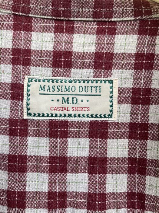 Camisa manga cumprida aos quadrados vermelhos