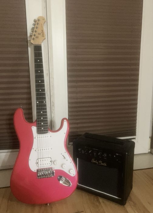 Harley Benton ST-20HSS CA + wzmacniacz Harley Benton HB-10G