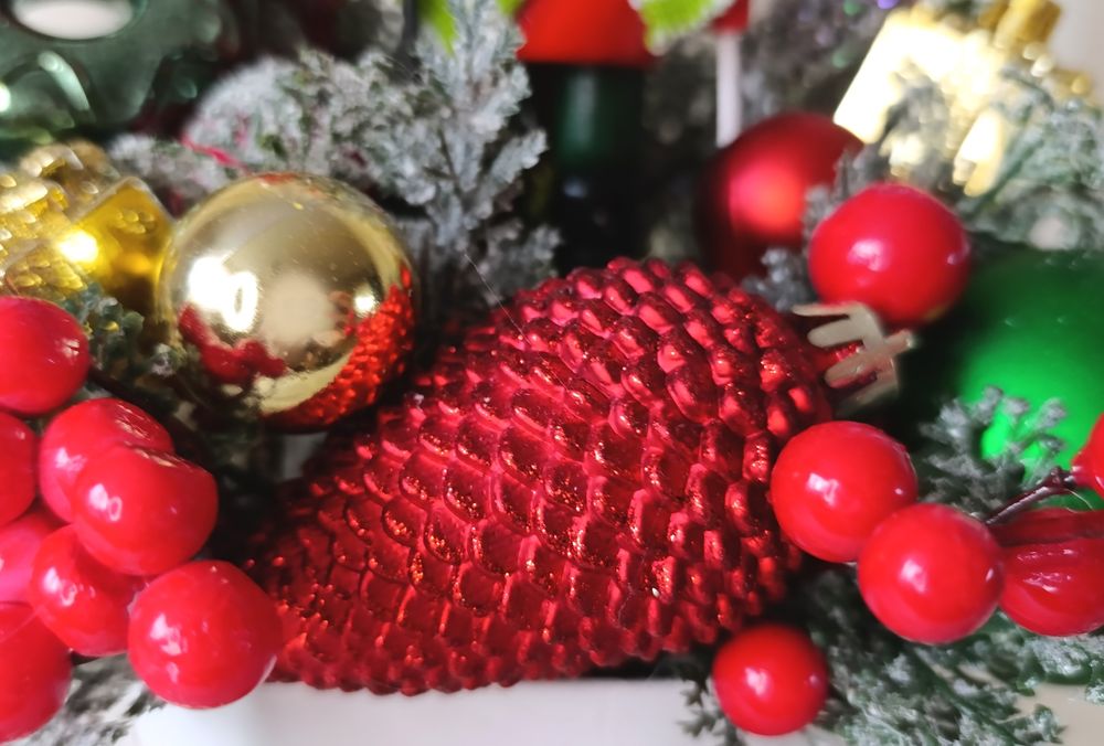 Świąteczna dekoracja z reniferem. Stroik na Boże Narodzenie.