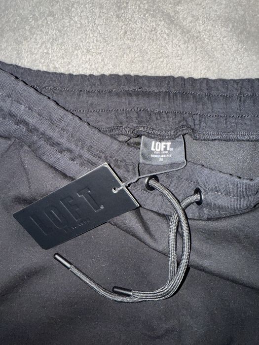 Продам чоловічі спортивні штани.