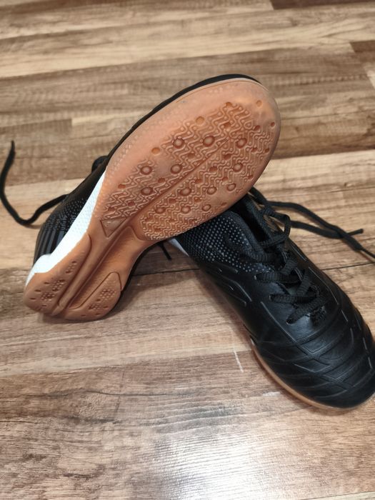Halówki buty piłkarskie sportowe rozmiar 32