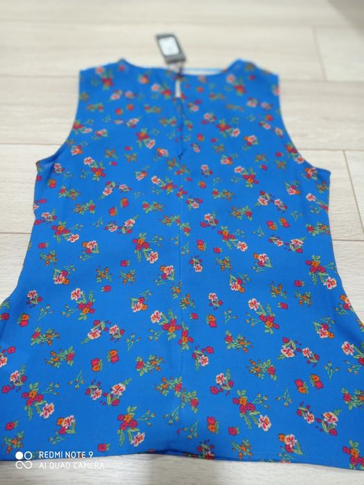 Гарненька блузка