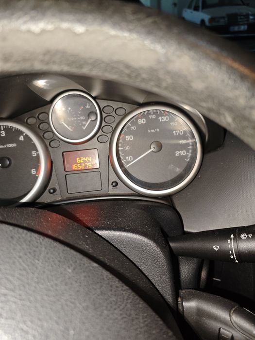 Peugeot 207 1.4 165.000 Kms Comercial Preto 2007