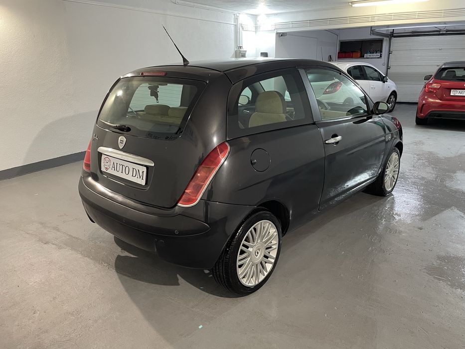 Lancia Ypsilon/ 1.2 16v