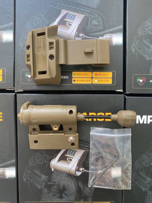 Ліхтарик тактичний на шолом ,фонарик тактический на шлем КОЙОТ