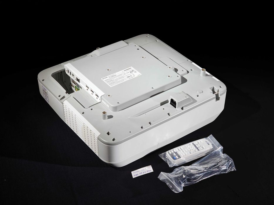 Ультракороткофокусний проектор Epson BrightLink 696Ui, WUXGA 1920×1200