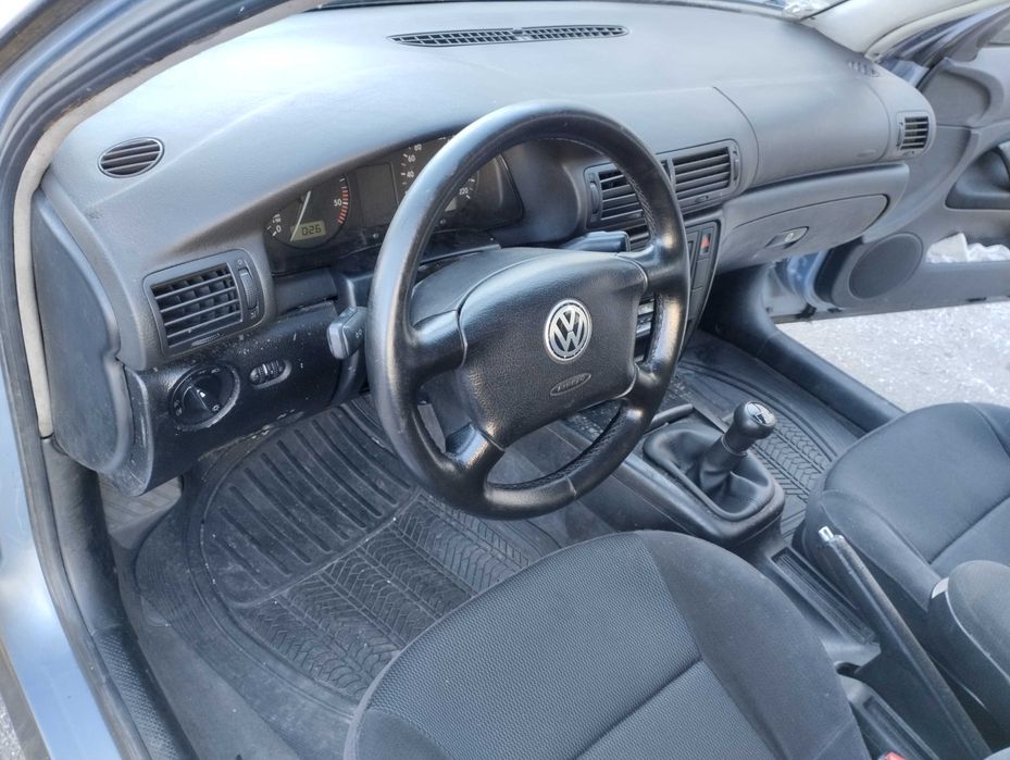 VW Passat 1.9 TDI 90 CV Só Para Peças