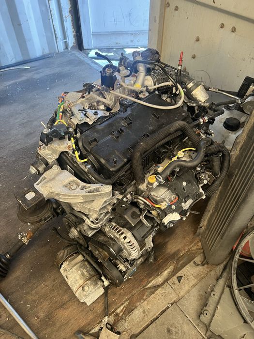 silnik trafic M9RZ717 2.0 150 koni 23 rok