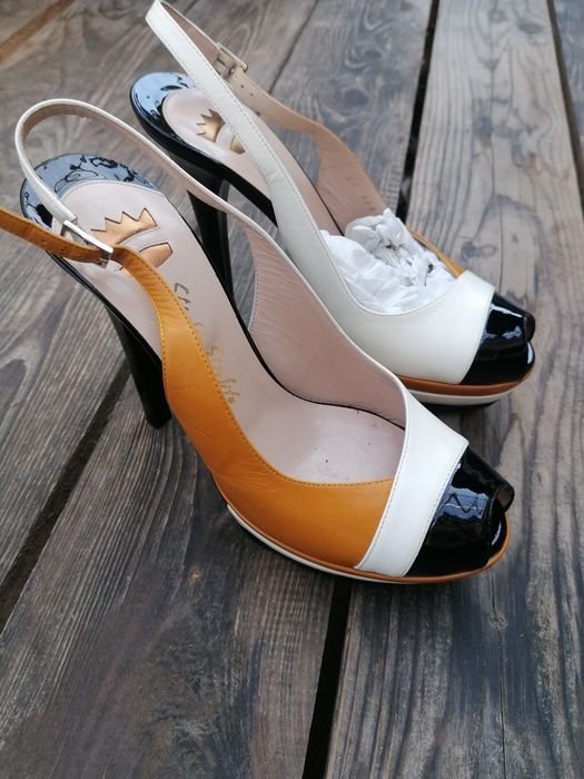 Szpilki ekskluzywne nr 39