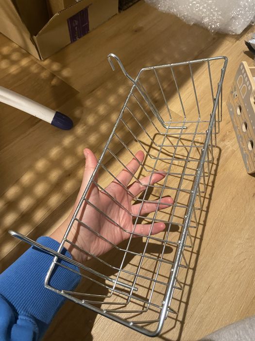 Koszyk z możliwością zawieszenia