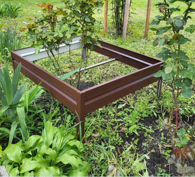 Висока тепла грядка  Металева збірна  висока клумба для квітів