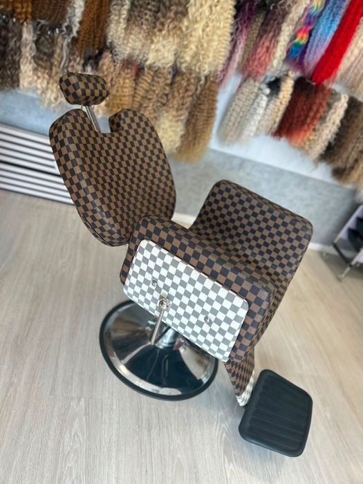 Fotel barbersko fryzjerski