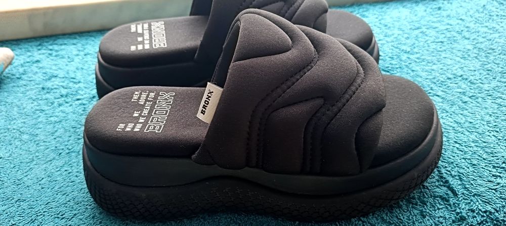 Klapki Bronx r-37 czarne