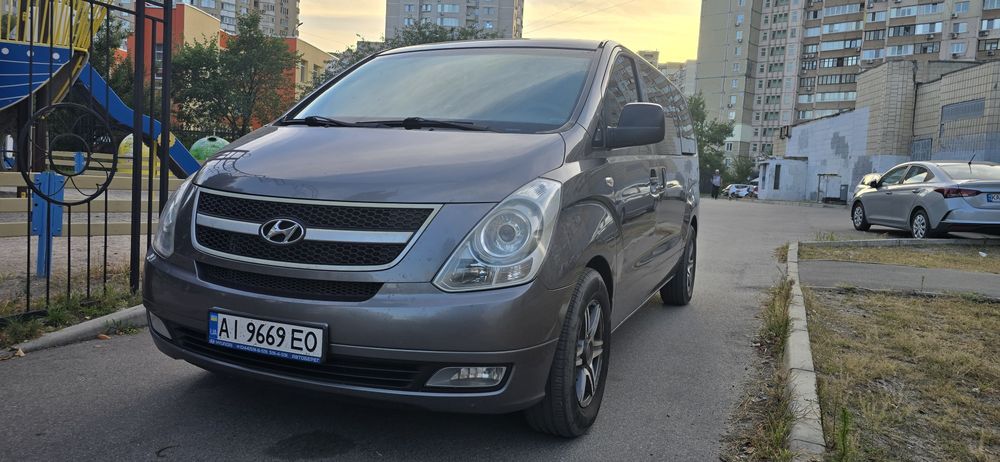 Hyundai H1 Starex