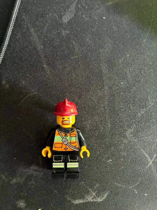 LEGO figurka strażaka 2015r.