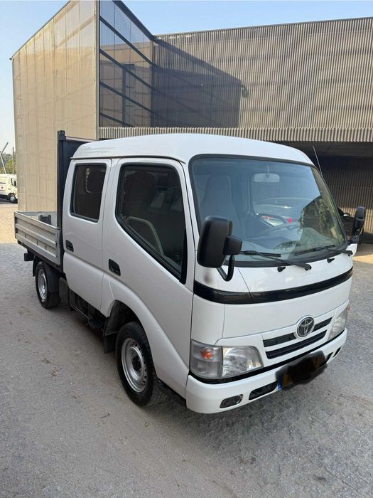 Toyota dyna cabine dupla