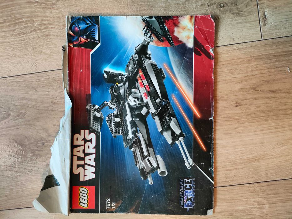Lego Star Wars 7672 Rogue Shadow 482 elementy rok 2008 42x32 cm