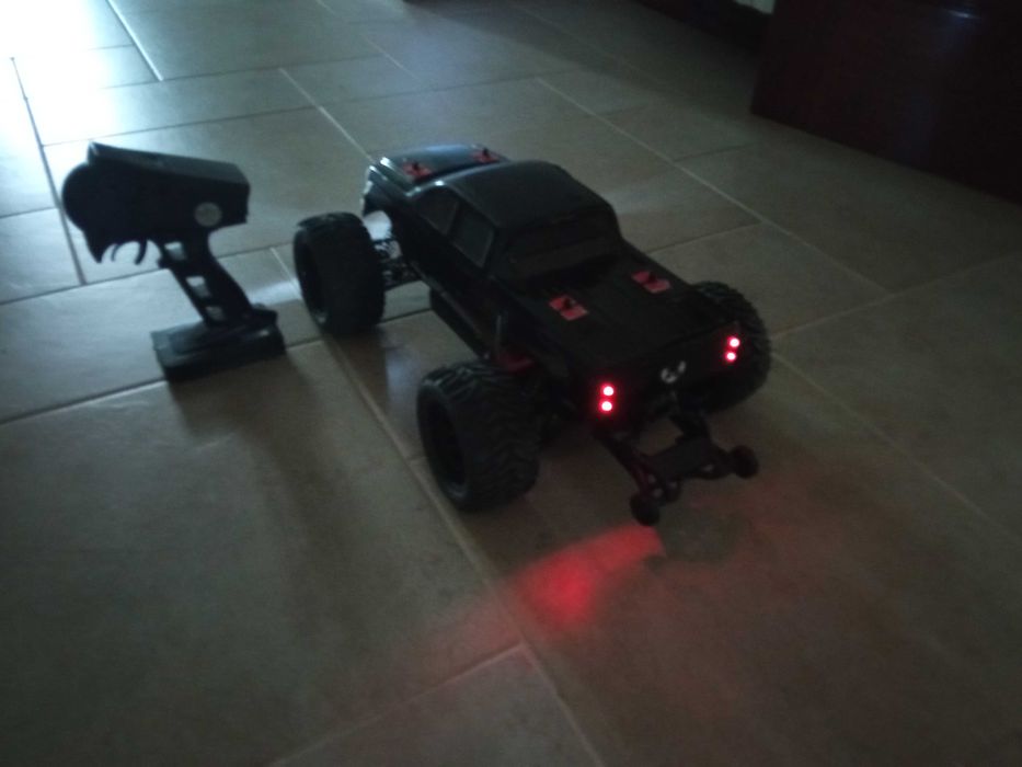 Carro RC Absima Monster Truck 1/10 4X4 Brushless +60km/h