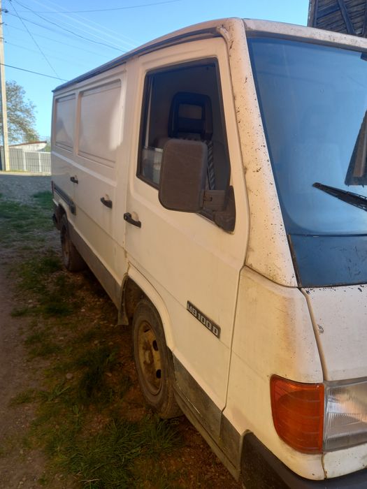 Мерседес MB100  Фургон