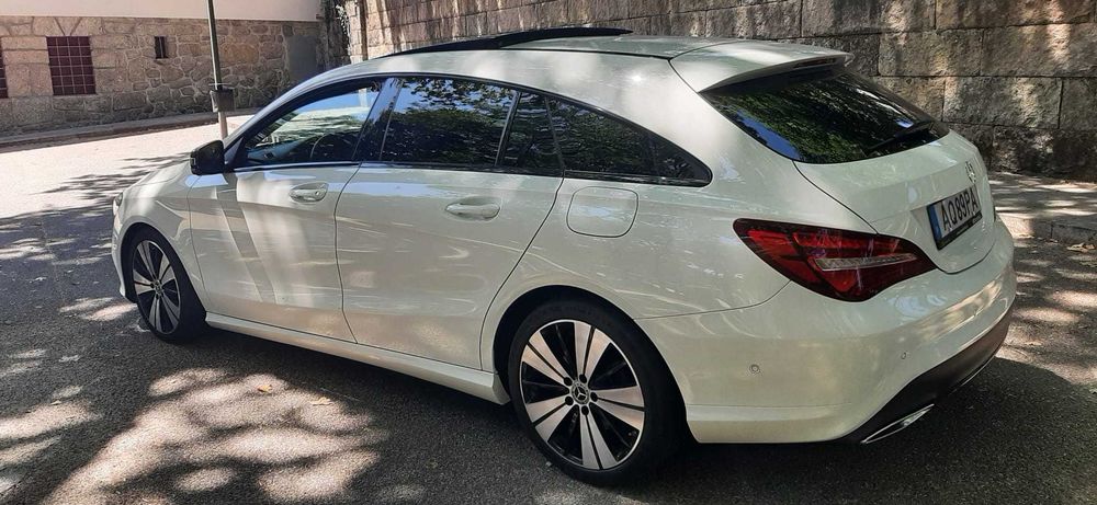Mercedes Benz  CLA 200d Shooting Brake Night