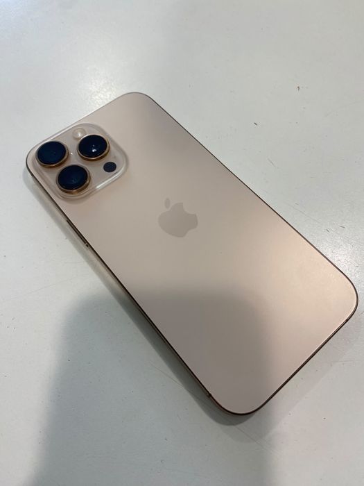iPhone 16 Pro Max 256 GB Desert Titanium – Excelente Estado