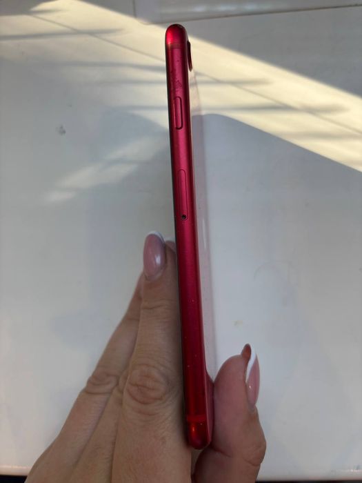 Продам iPhone SE 2019р. на 128gb