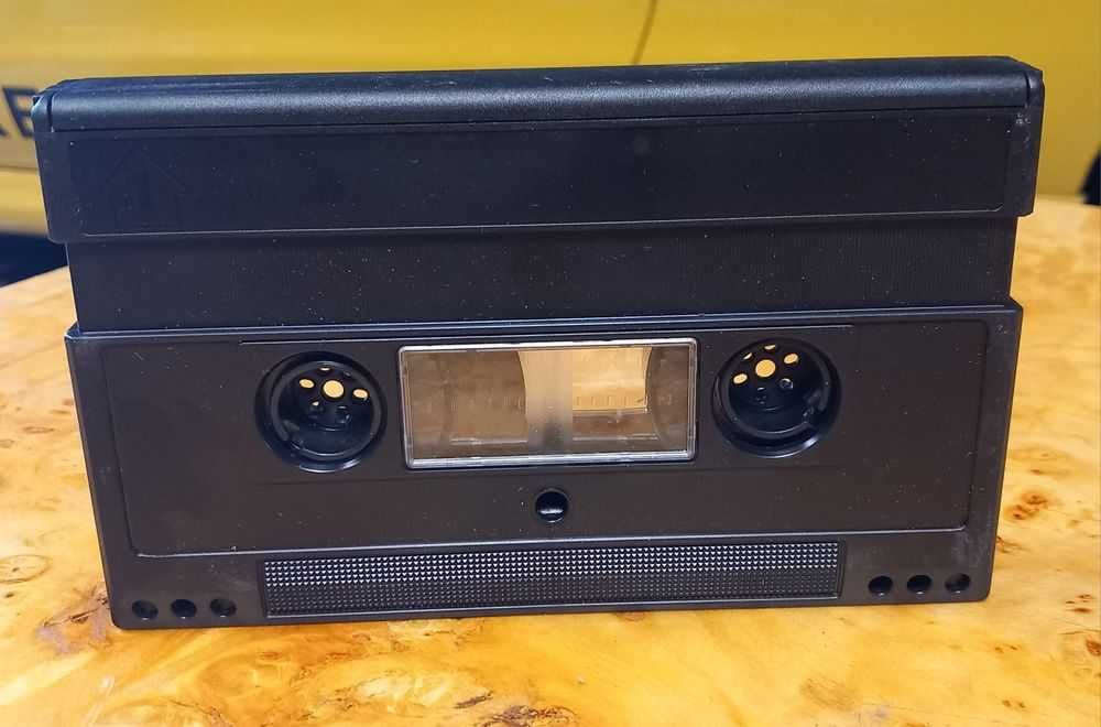 Kaseta Video 2000 - unikat kolekcjonerski