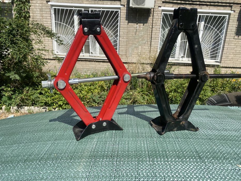 Домкрат. Днепр. центр