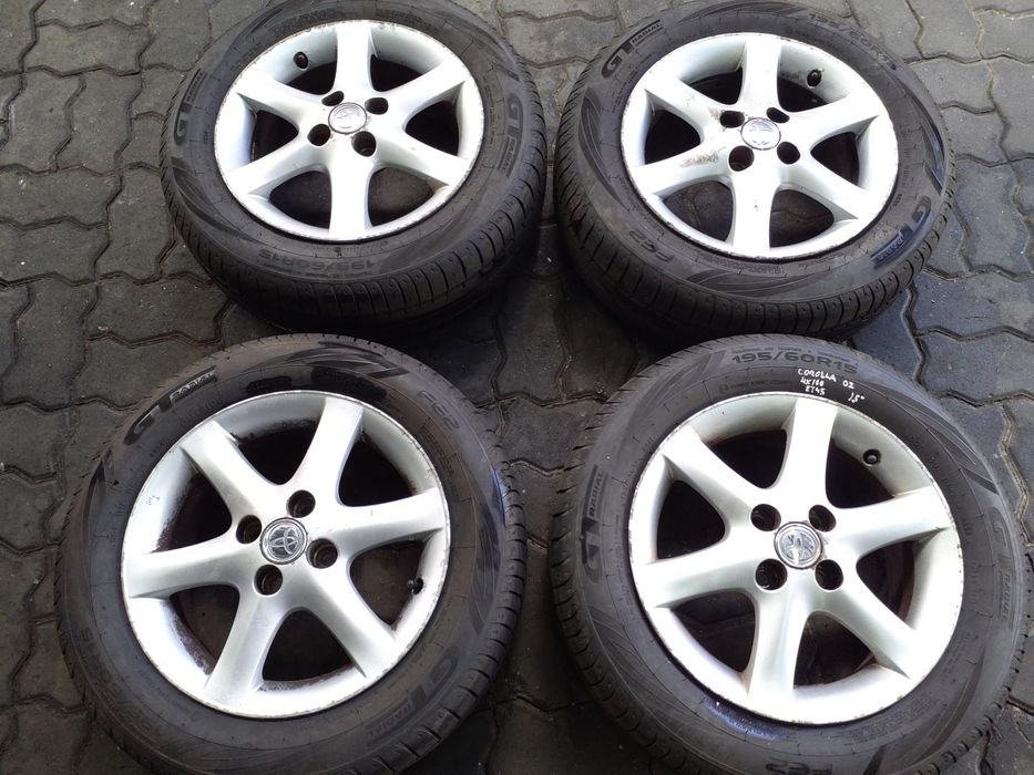 Jantes Toyota R15 Com Pneus 195/60 Furação 4X100
