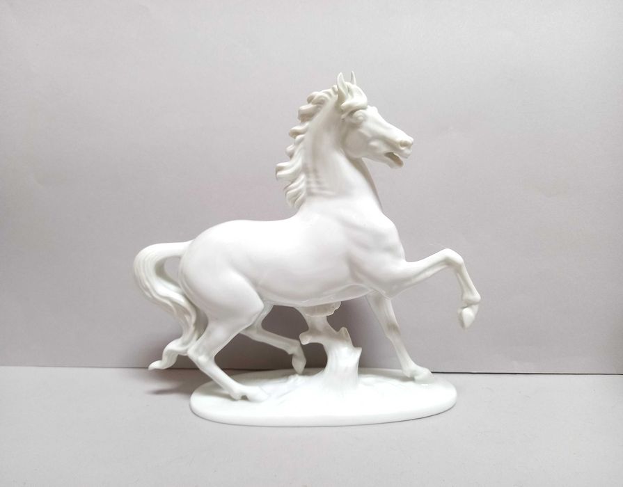 Wierzchowiec, figura koń, Rosenthal, Theodor  Kärner (17,5cm)